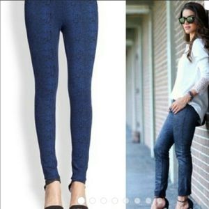 Joie navy and black snakeskin legging pant